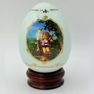 Vintage Danbury Mint M.J. Hummel "Apple Tree Boy" Porcelain Egg Easter 3.5” Tall